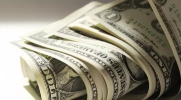 سعر الصرف يتغير.. تحرك الدولار أمام الجنيه المصري نحو مستويات 48 الجديدة